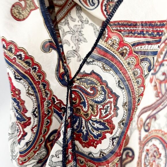 C’isa Women’s Multicolor Paisley Semi Sheer Poncho Cover Up Size OS - Picture 3 of 5